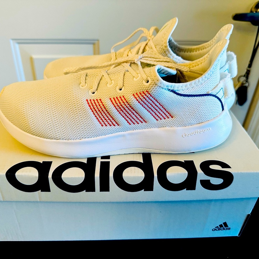 Adidas Cloudfoam Pure, size 8M